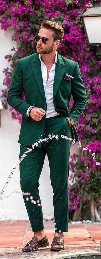22 Birthday Outfits Ideas for Men to Wear in 2024